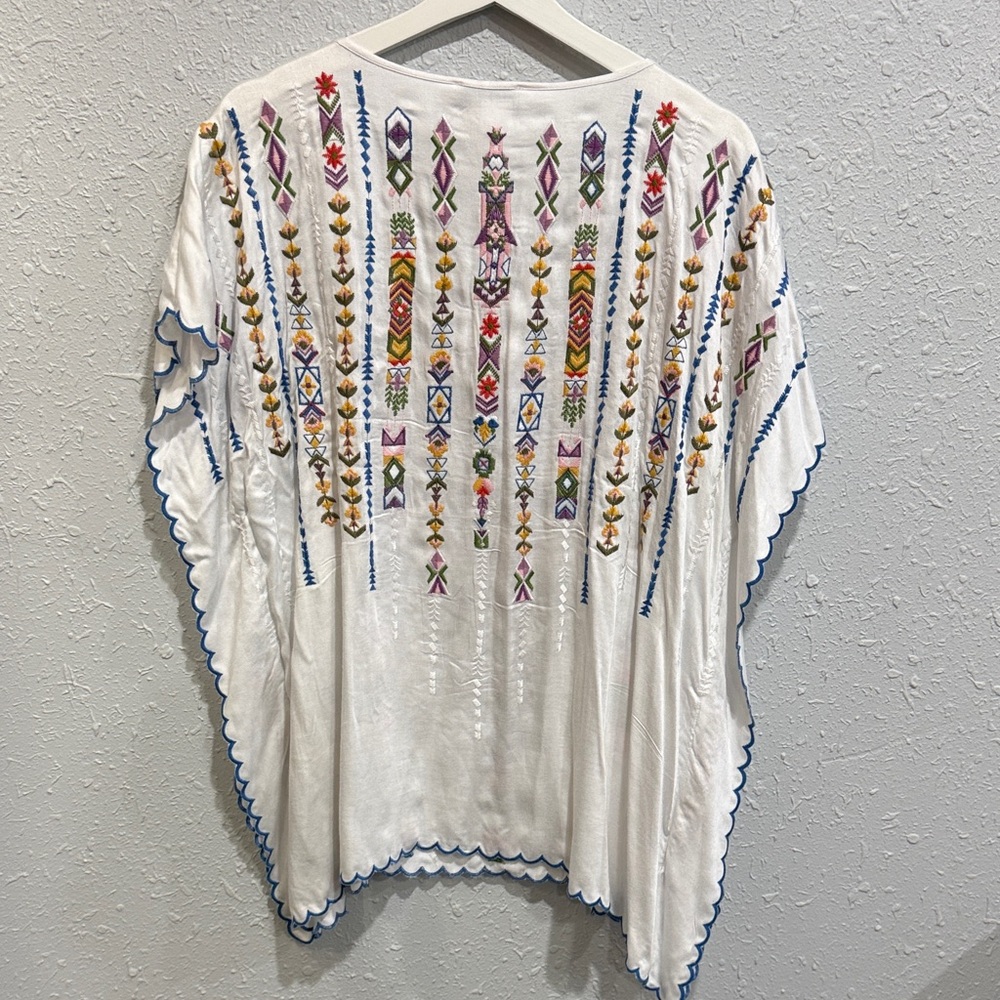 Vintage White Embroidered Tie-Front Boho Tunic with Multicolor Accents - Picture 4 of 9